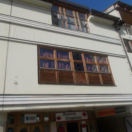 Retron Szinva-Lux Hotel Miskolc Ngoại thất bức ảnh