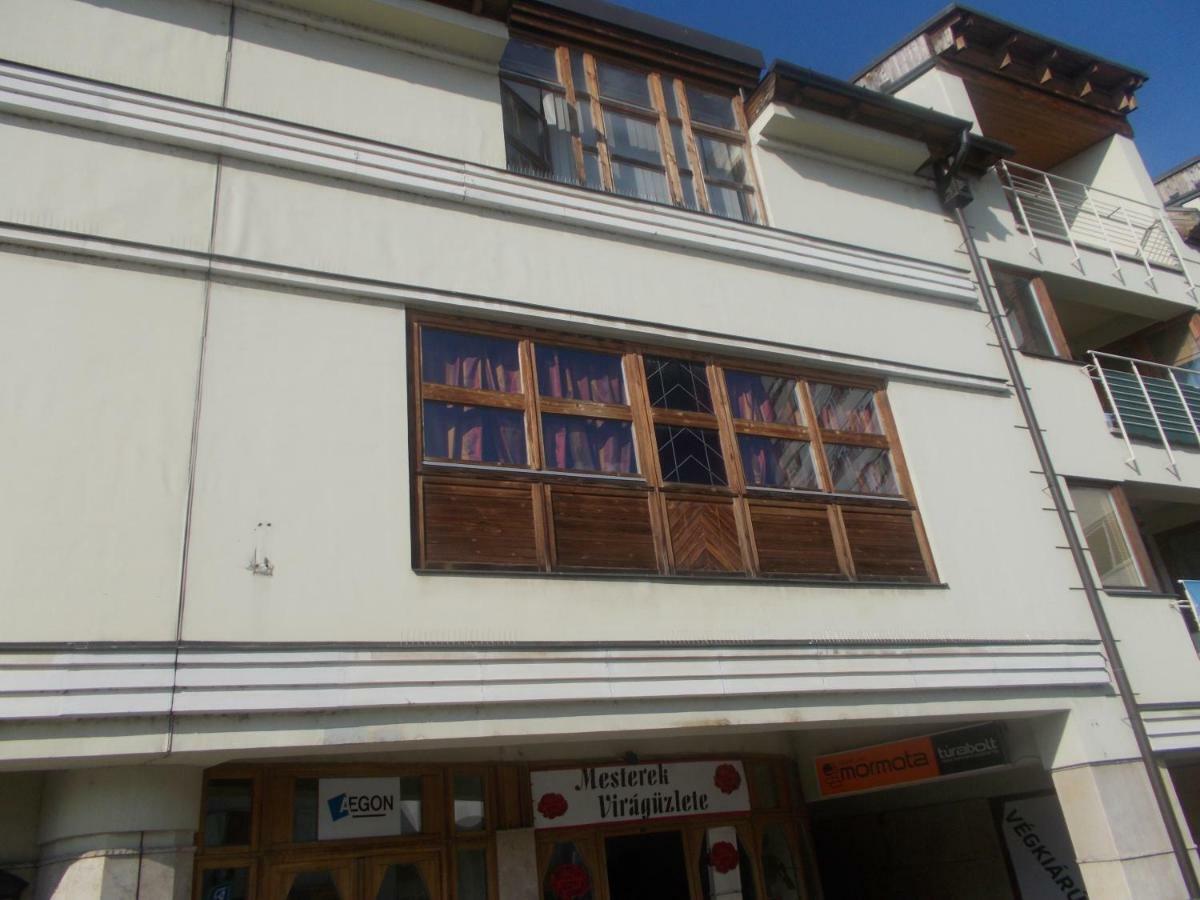 Retron Szinva-Lux Hotel Miskolc Ngoại thất bức ảnh